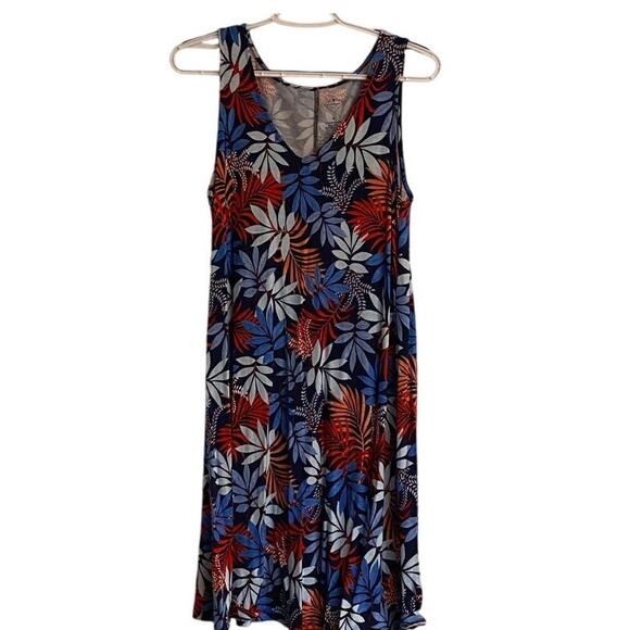 St John's Bay Dresses & Skirts - St John’s Bay Floral Spaghetti Strap Flowy  S Summer Dress Rayon Blend Romantic